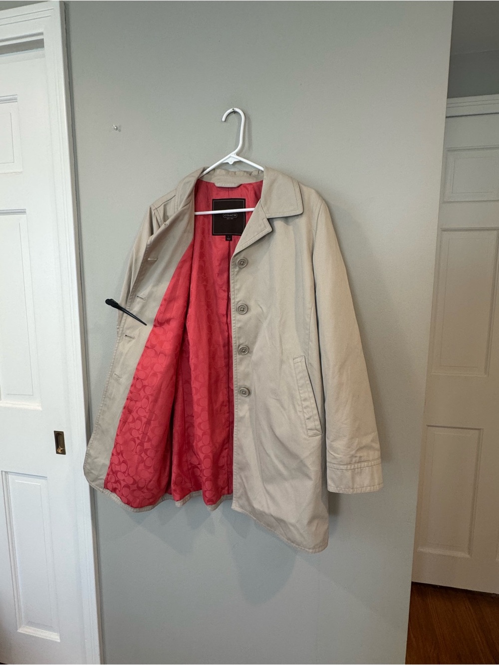 COACH Single Breasted Short Trench Coat Bone L Pink Lining Small Stain See Pic - Picture 2 of 10